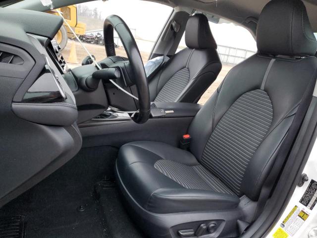 4T1G11AK7PU736871 - 2023 TOYOTA CAMRY SE NIGHT SHADE WHITE photo 7