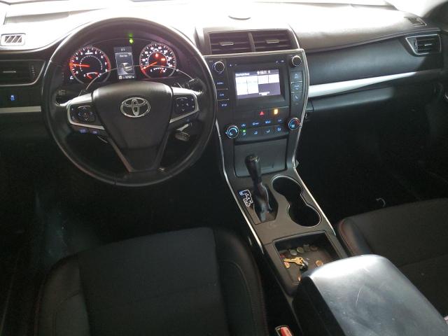 4T1BF1FK7GU195230 - 2016 TOYOTA CAMRY LE SILVER photo 8