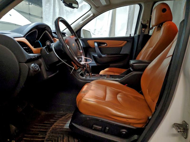 1GNKVJKD8DJ113704 - 2013 CHEVROLET TRAVERSE LT თეთრი ფოტო 7