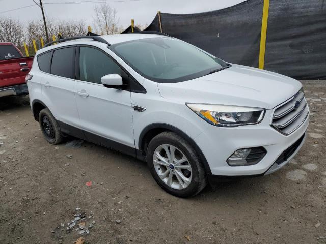 1FMCU0GD2JUC64823 - 2018 FORD ESCAPE SE Blanc photo 4