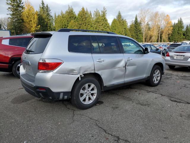 5TDBK3EH6DS209247 - 2013 TOYOTA HIGHLANDER BASE Argent photo 3