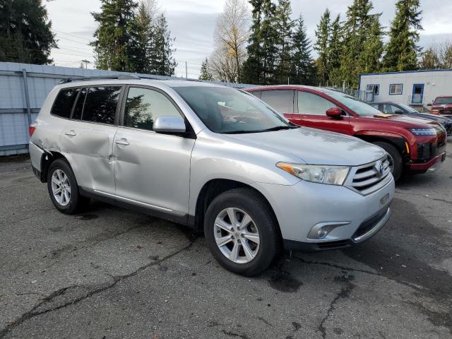 5TDBK3EH6DS209247 - 2013 TOYOTA HIGHLANDER BASE Argent photo 4
