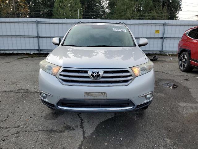 5TDBK3EH6DS209247 - 2013 TOYOTA HIGHLANDER BASE Argent photo 5