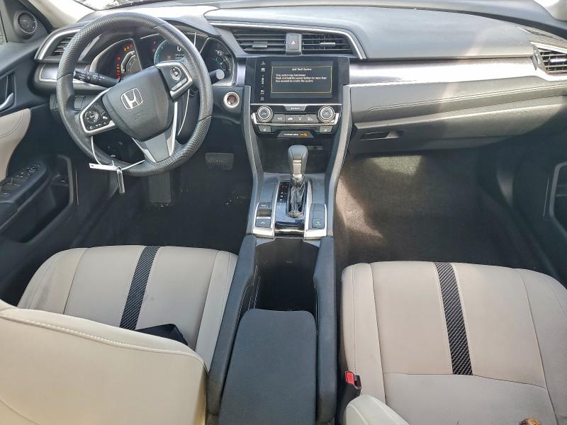 19XFC1F33HE028631 - 2017 HONDA CIVIC EX WHITE photo 8