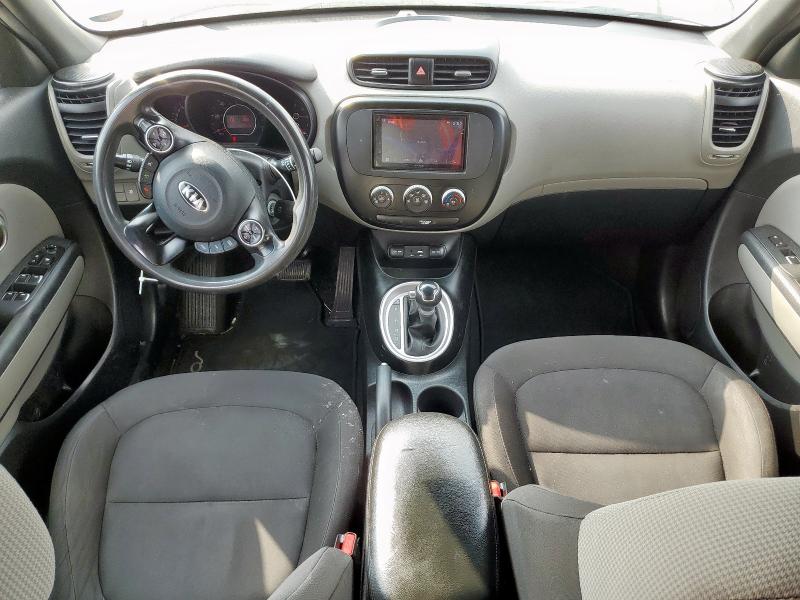 KNDJN2A29K7671548 - 2019 KIA SOUL ნაცრისფერი ფოტო 8