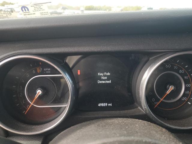 1C4HJXEG8JW166165 - 2018 JEEP WRANGLER U SAHARA Темно-сірий фото 9