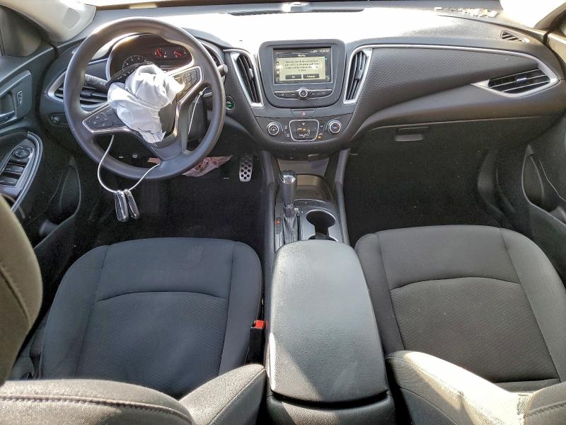 1G1ZB5ST4GF360149 - 2016 CHEVROLET MALIBU LS أبيض صورة 8