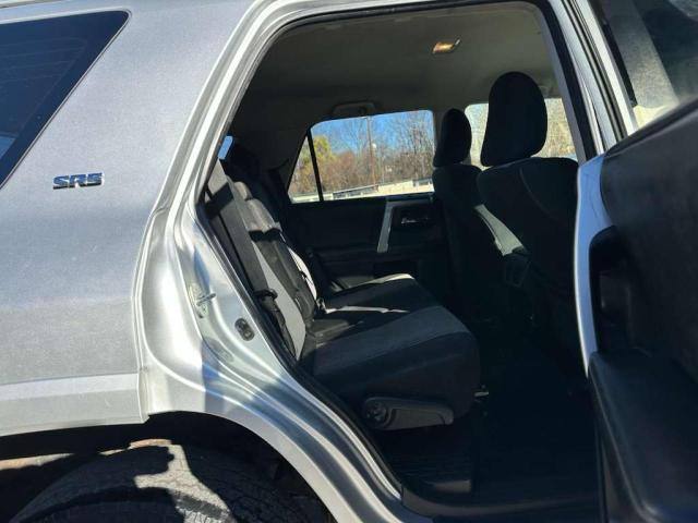 JTEBU5JRXE5159959 - 2014 TOYOTA 4RUNNER SR5 银色 照片 5