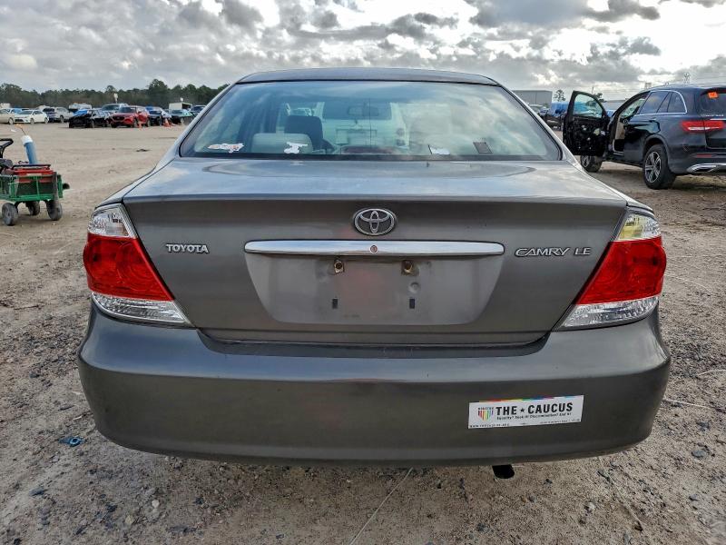 4T1BE30K85U520018 - 2005 TOYOTA CAMRY LE GRAY photo 6