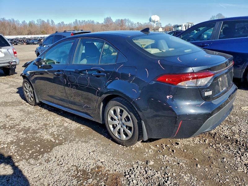 JTDEPRAE8LJ114598 - 2020 TOYOTA COROLLA LE BLACK photo 2