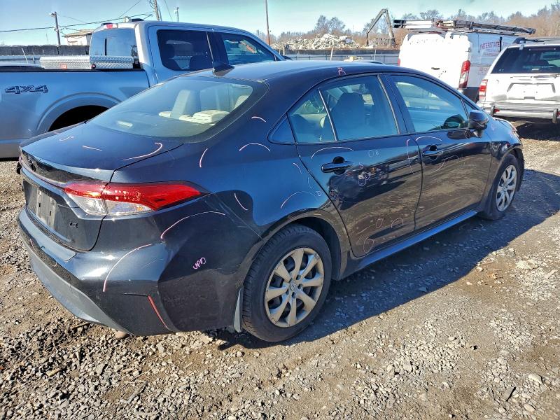 JTDEPRAE8LJ114598 - 2020 TOYOTA COROLLA LE BLACK photo 3