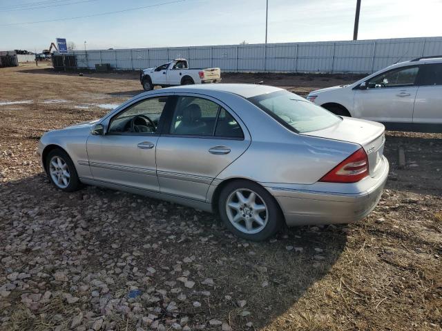 WDBRF61J74F502442 - 2004 MERCEDES-BENZ C 240 ვერცხლისფერი ფოტო 2