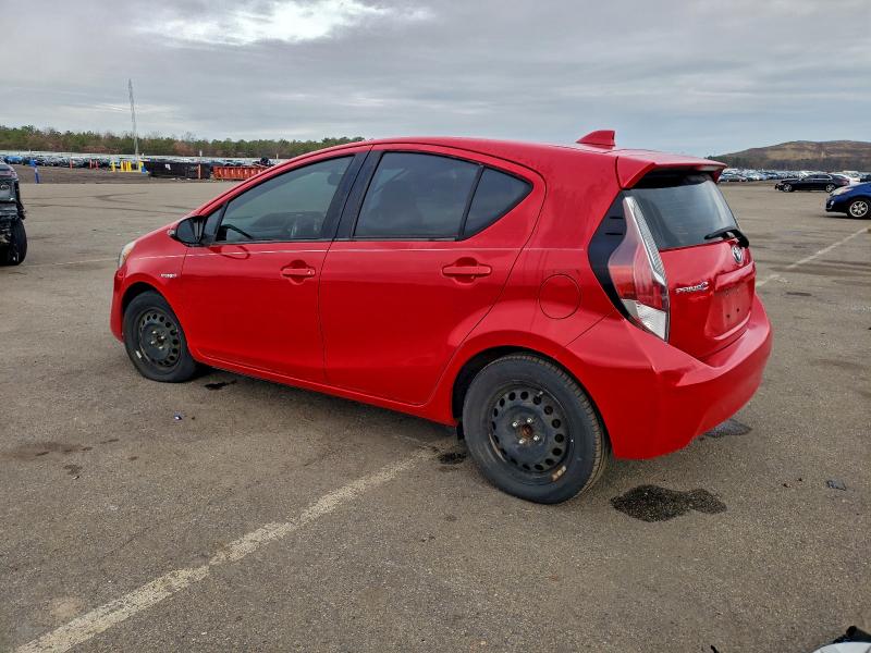 JTDKDTB32F1093743 - 2015 TOYOTA PRIUS C Rouge photo 2
