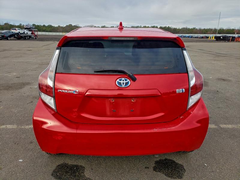 JTDKDTB32F1093743 - 2015 TOYOTA PRIUS C Rouge photo 6