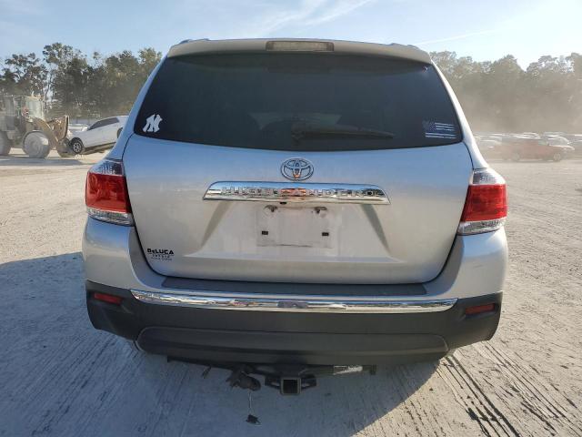 5TDZA3EH6CS025846 - 2012 TOYOTA HIGHLANDER BASE 银色 照片 6