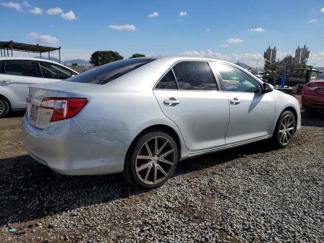 4T1BF1FKXCU054498 - 2012 TOYOTA CAMRY BASE SILVER photo 3