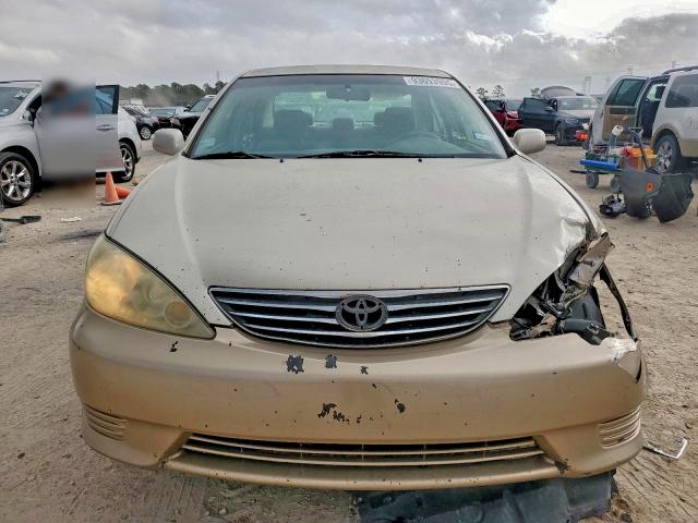 4T1BE32K15U071536 - 2005 TOYOTA CAMRY LE TAN photo 5