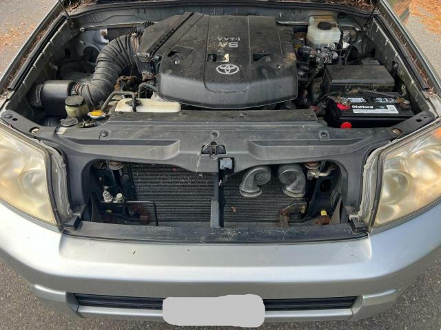 JTEBU14R640042203 - 2004 TOYOTA 4RUNNER SR5 SILVER photo 7