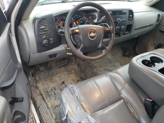 1GB2CVCG4BZ284192 - 2011 CHEVROLET SILVERADO C2500 HEAVY DUTY WHITE photo 8