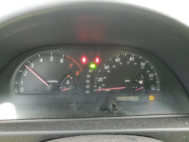 JTDBE30K520044866 - 2002 TOYOTA CAMRY LE Gümüş fotoğraf 9