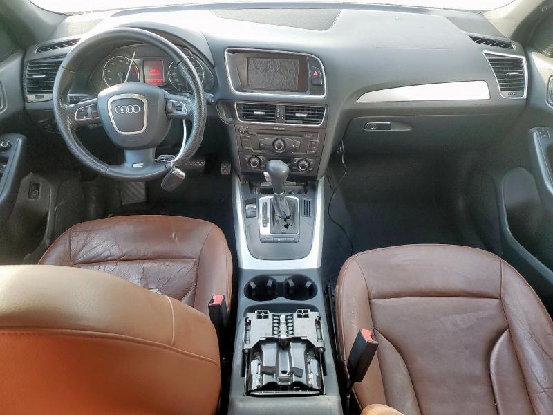 WA1DKBFP2BA013352 - 2011 AUDI Q5 PREMIUM PLUS WHITE photo 8