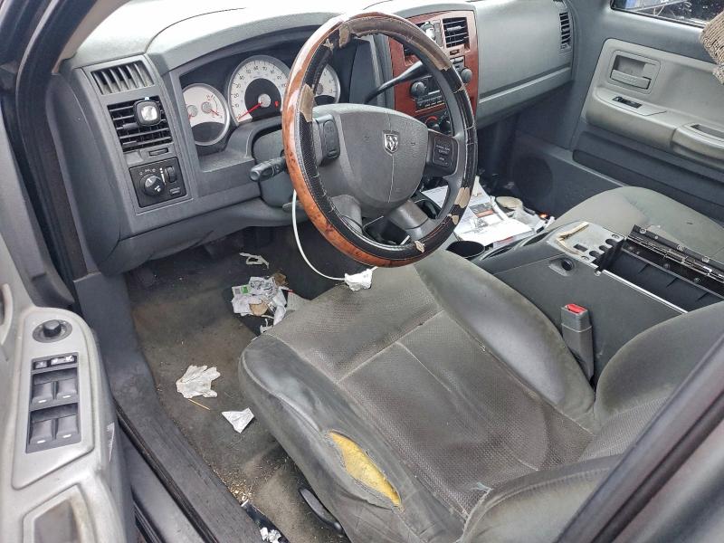 1D7HW48N35S365802 - 2005 DODGE DAKOTA QUAD SLT GRAY photo 8
