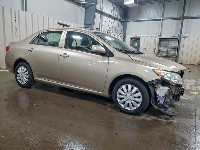 1NXBU40E99Z138850 - 2009 TOYOTA COROLLA BASE Світло-коричневий фото 4
