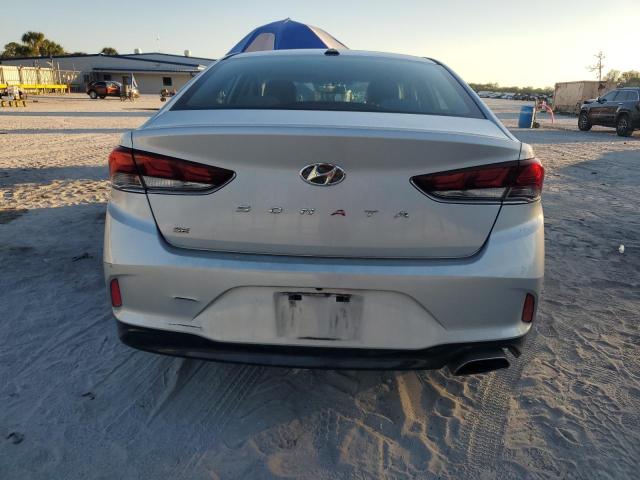 5NPE24AF5JH623175 - 2018 HYUNDAI SONATA SE 银色 照片 6