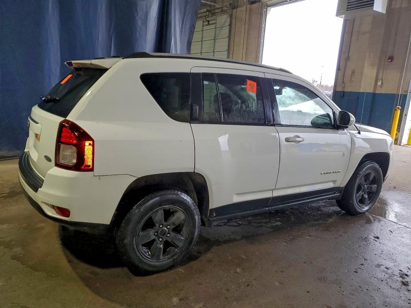 1C4NJCEA0GD620081 - 2016 JEEP COMPASS LATITUDE WHITE photo 3