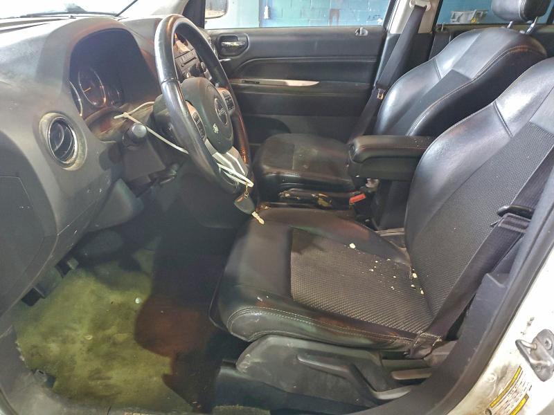 1C4NJCEA0GD620081 - 2016 JEEP COMPASS LATITUDE WHITE photo 7