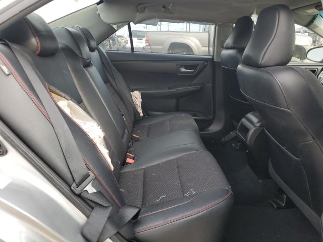 4T1BF1FK4GU204126 - 2016 TOYOTA CAMRY LE SILVER photo 10