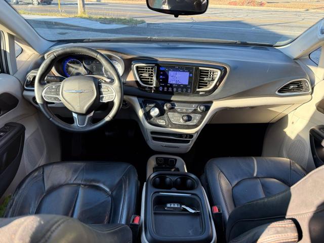 2C4RC1BGXHR503289 - 2017 CHRYSLER PACIFICA TOURING L SILVER photo 9