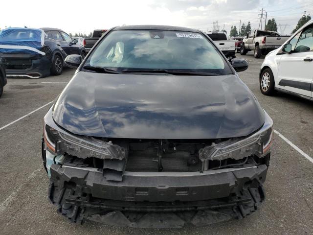 JTDEPMAE8NJ218319 - 2022 TOYOTA COROLLA LE BLACK photo 5