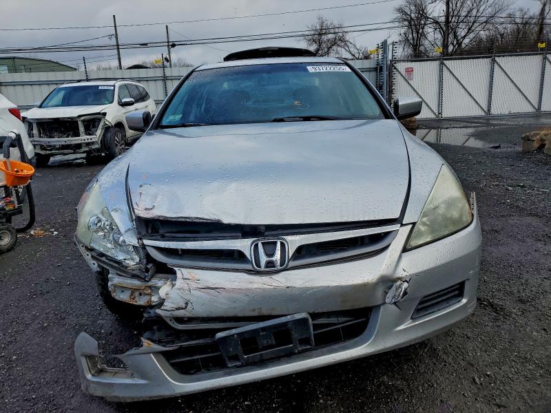 1HGCM56827A026715 - 2007 HONDA ACCORD EX SILVER photo 5