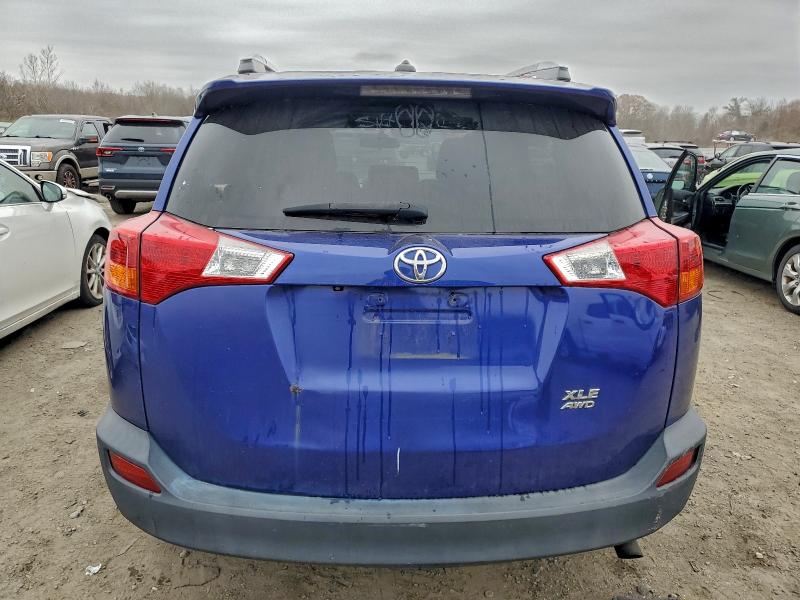 2T3RFREV4FW261232 - 2015 TOYOTA RAV4 XLE BLUE photo 6