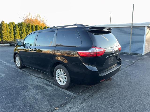 5TDYK3DC3GS748686 - 2016 TOYOTA SIENNA XLE BLACK photo 3