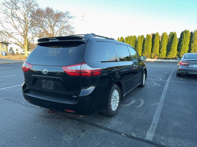 5TDYK3DC3GS748686 - 2016 TOYOTA SIENNA XLE BLACK photo 4