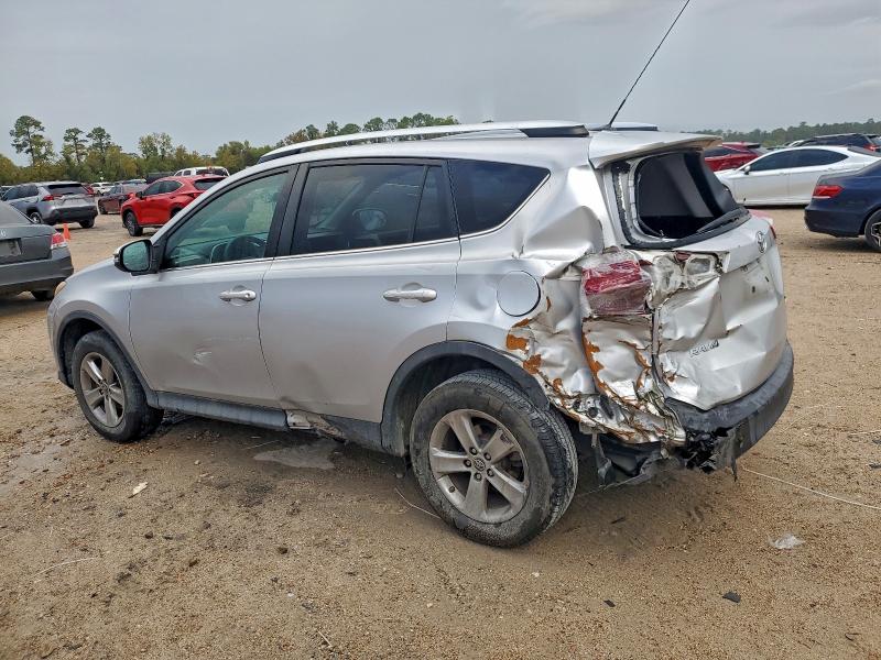 2T3WFREV5FW206730 - 2015 TOYOTA RAV4 XLE 银色 照片 2