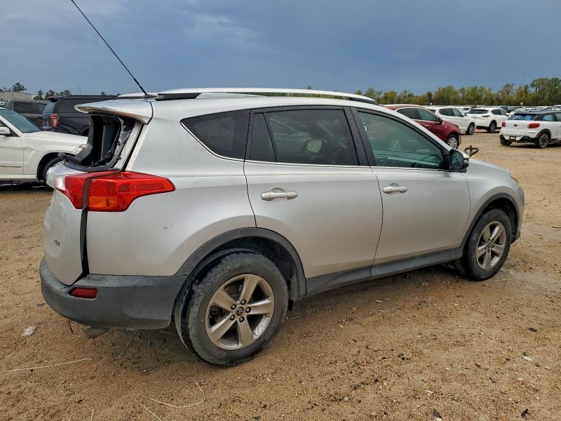 2T3WFREV5FW206730 - 2015 TOYOTA RAV4 XLE 银色 照片 3