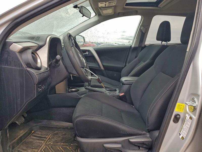 2T3WFREV5FW206730 - 2015 TOYOTA RAV4 XLE 银色 照片 7