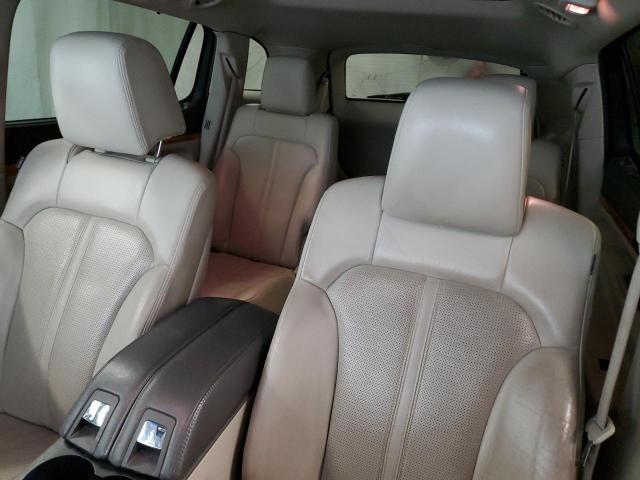2LMHJ5AT0ABJ12559 - 2010 LINCOLN MKT Weiß Foto 10