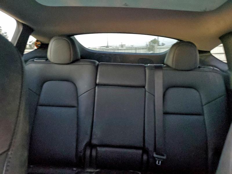 7SAYGDEE4PA086080 - 2023 TESLA MODEL Y Boz foto 10