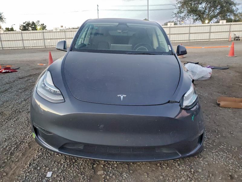 7SAYGDEE4PA086080 - 2023 TESLA MODEL Y Boz foto 5