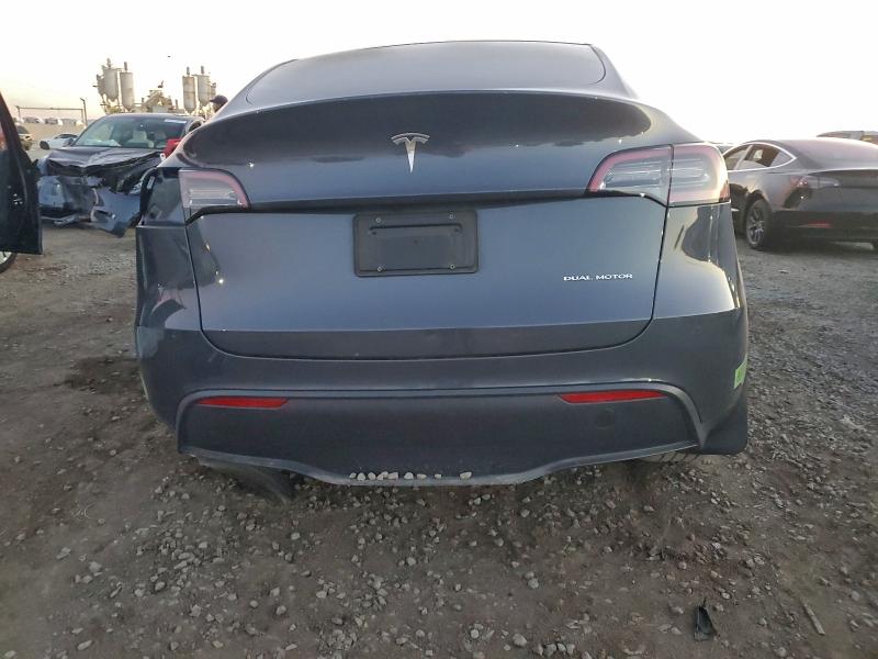7SAYGDEE4PA086080 - 2023 TESLA MODEL Y Boz foto 6