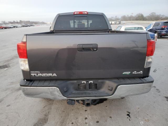 5TFUW5F19BX179954 - 2011 TOYOTA TUNDRA DOUBLE CAB SR5 GRAY photo 6