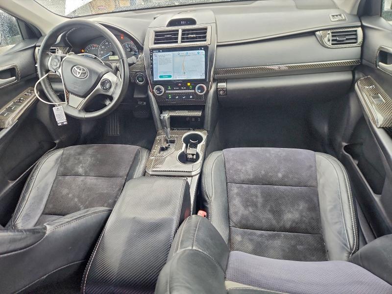 4T1BF1FK6CU615876 - 2012 TOYOTA CAMRY BASE WHITE photo 8