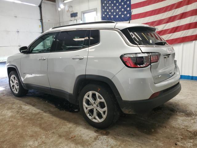 3C4NJDBN3RT111225 - 2024 JEEP COMPASS LATITUDE 灰色 照片 2