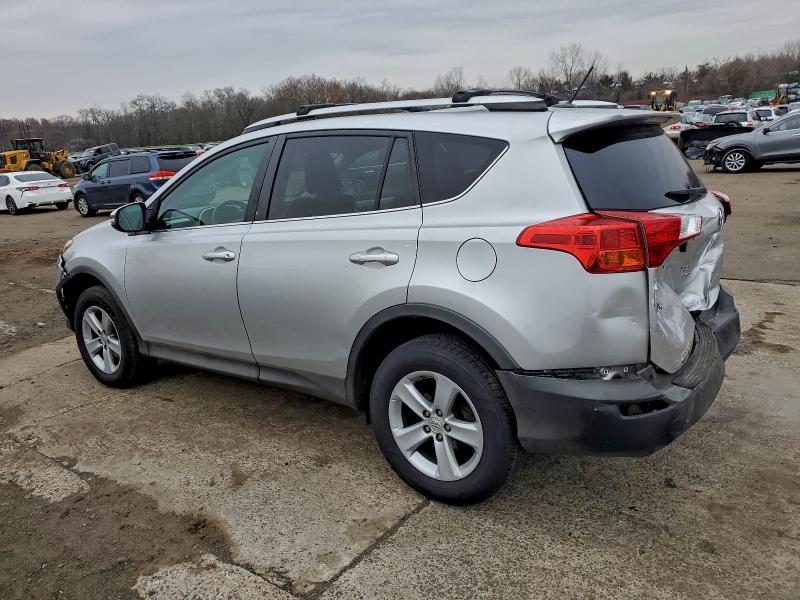 2T3RFREV7DW073284 - 2013 TOYOTA RAV4 XLE SILVER photo 2