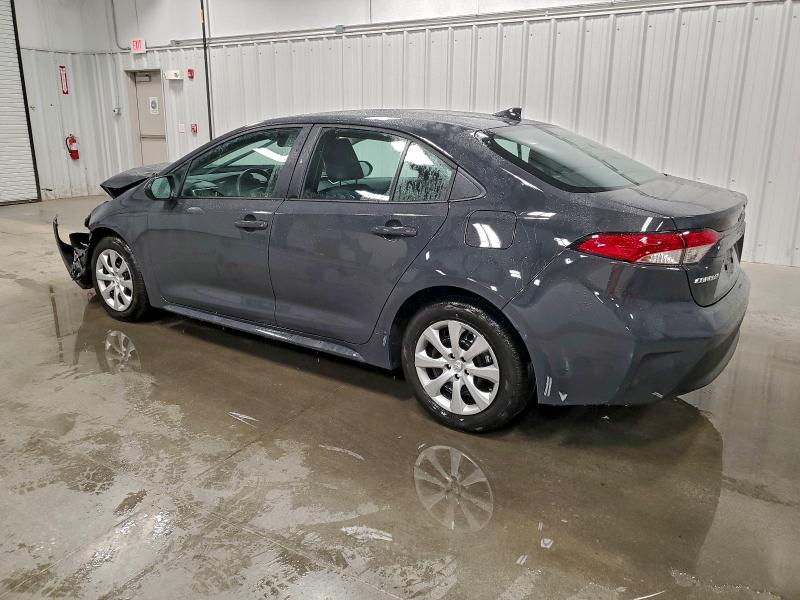 5YFB4MDE0SP332572 - 2025 TOYOTA COROLLA LE GRAY photo 2