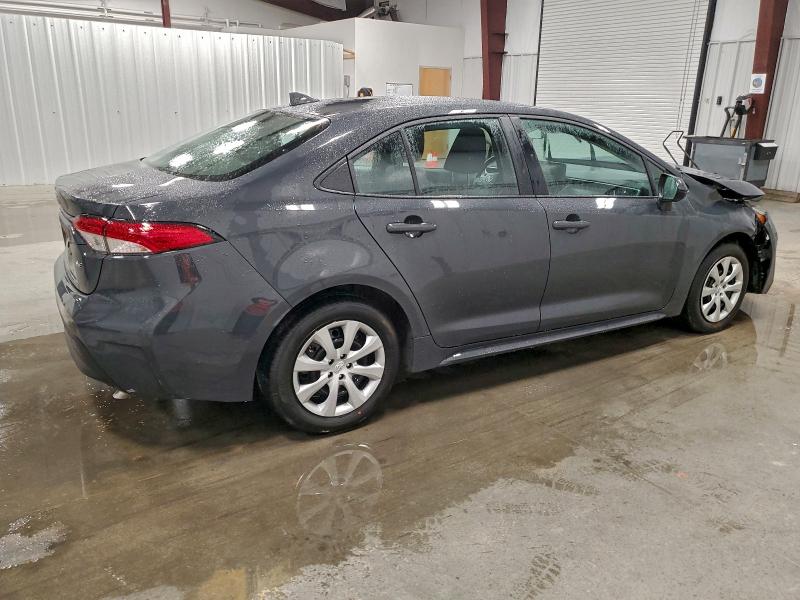 5YFB4MDE0SP332572 - 2025 TOYOTA COROLLA LE GRAY photo 3
